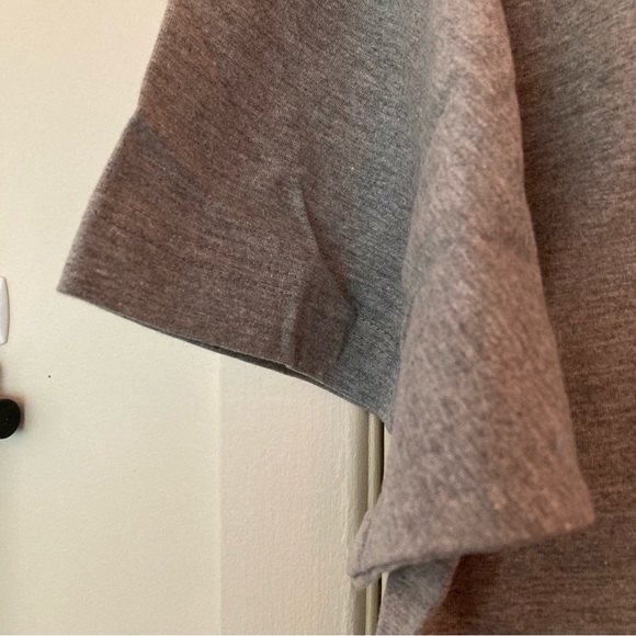 Vintage Quebec tourism heather grey tee with quality embroidered maple leaf - Picture 4 of 7